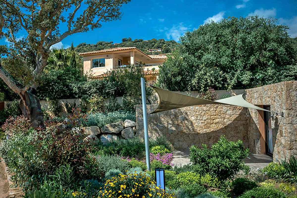 Luxury Holiday Villa to rent with pool to sleep 8 near Porto Vecchio